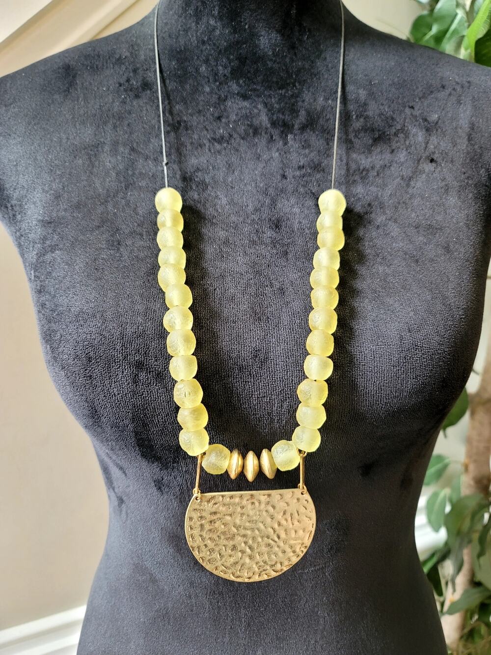 Mudpie Beaded Gold Tone Hammered Pendant Statement Necklace Boho Fashion Jewelry